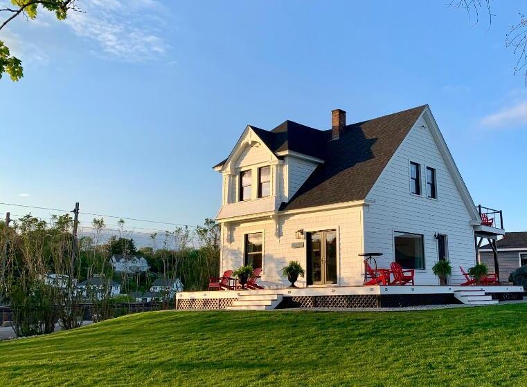 آپارتمان 1 خوابه با چشم‌انداز دریا, Harbor View Landing