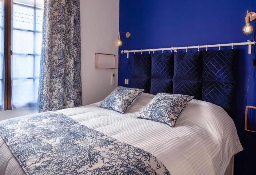 דירת חדר בקומת קרקע, La Terrasse De Tiss