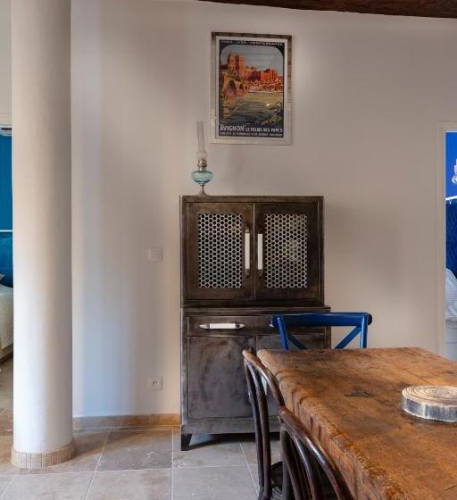 דירת חדר בקומת קרקע, La Terrasse De Tiss