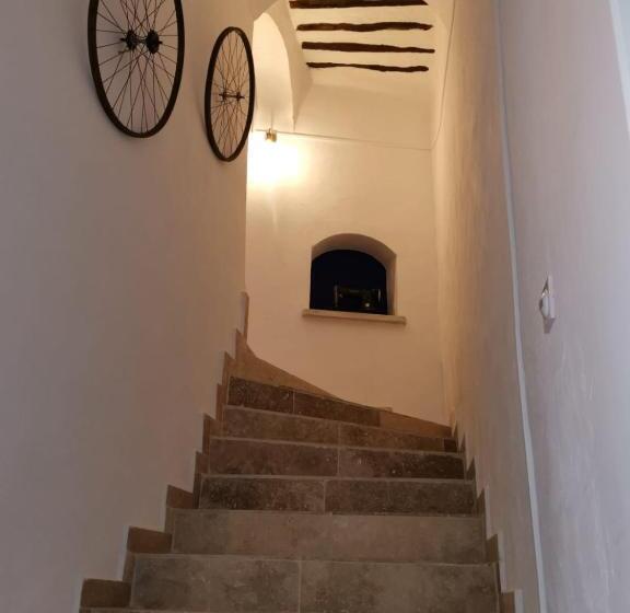 شقة غرفة نوم واحدة بالطابق الأرضى, La Terrasse De Tiss