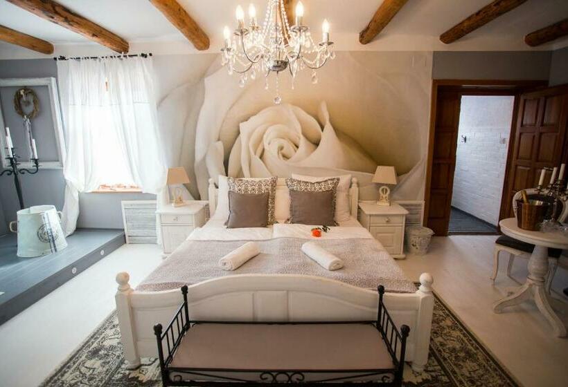 スタンダードルーム, Vidéki Porta