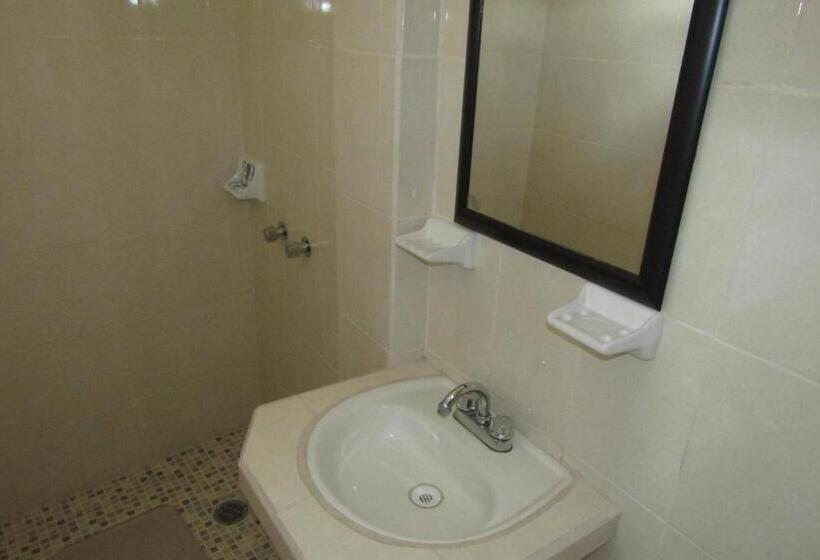 سوییت خانوادگی, Nicte Ha