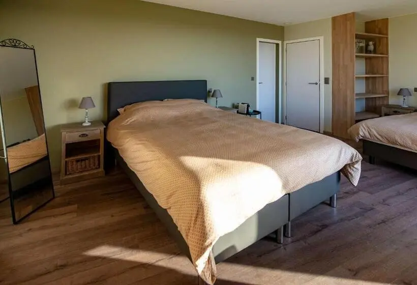 ガーデンビュースタンダード４ベッドルーム, B&b  T Oezent