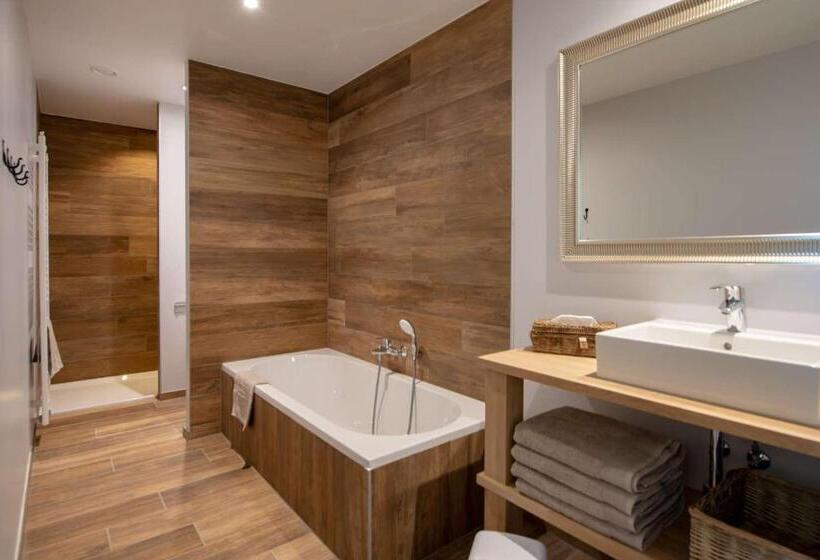 ガーデンビュースタンダード４ベッドルーム, B&b  T Oezent