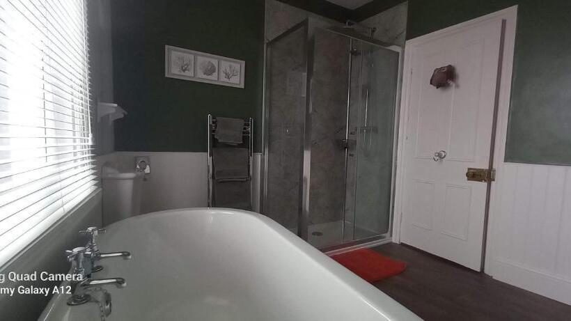 豪华房间, Rutland West Guest House