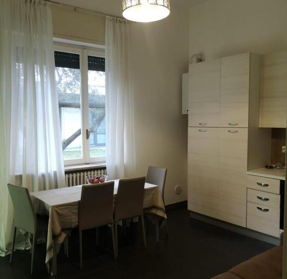 شقة غرفة واحدة, Angolo Di Isa