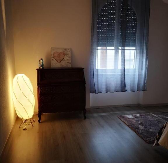 جناح غرفتين نوم, Angolo Di Isa