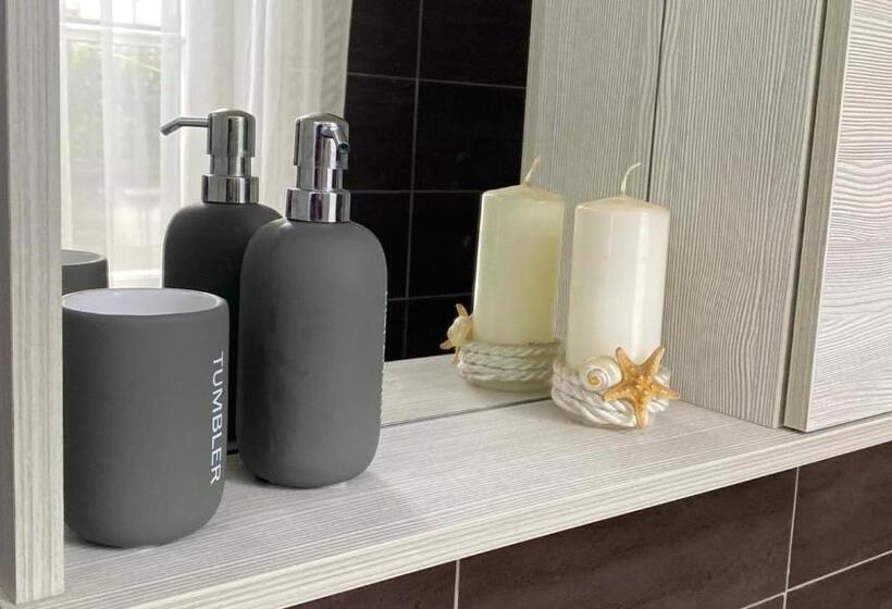 شقة غرفة نوم واحدة بالطابق الأرضى, Angolo Di Isa