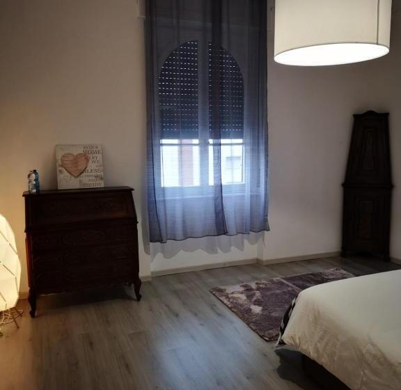 جناح غرفتين نوم, Angolo Di Isa