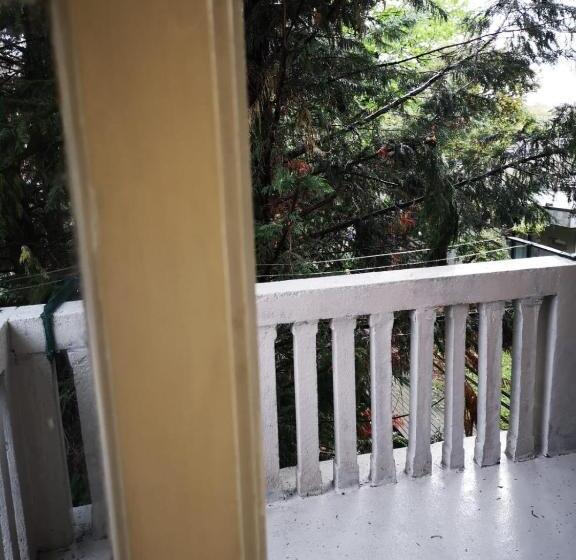 جناح غرفتين نوم, Angolo Di Isa