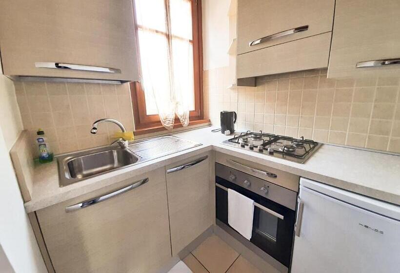 1베드룸 아파트 1층, Sakura House