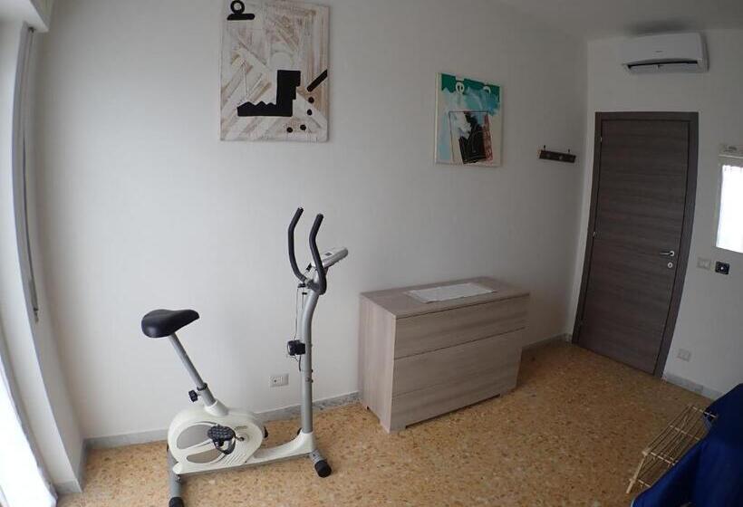 اتاق استاندارد سه نفره, B&b Art Caserta Centro