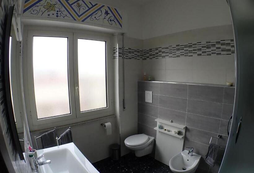 اتاق لوکس خانوادگی, B&b Art Caserta Centro