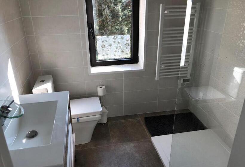 标准间, Chateau Fourclins