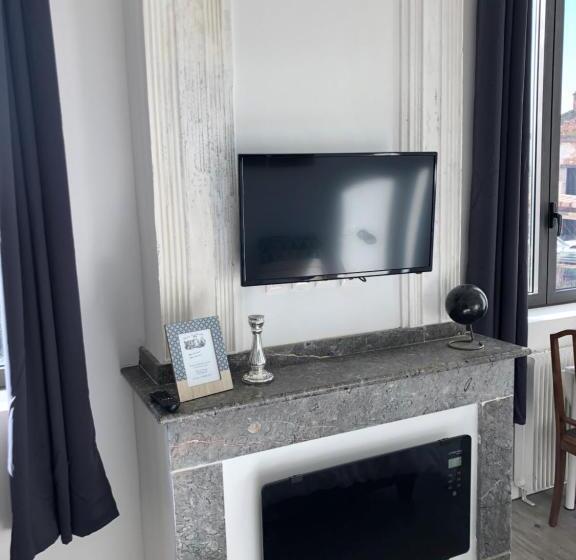 标准工作室, Chateau Fourclins