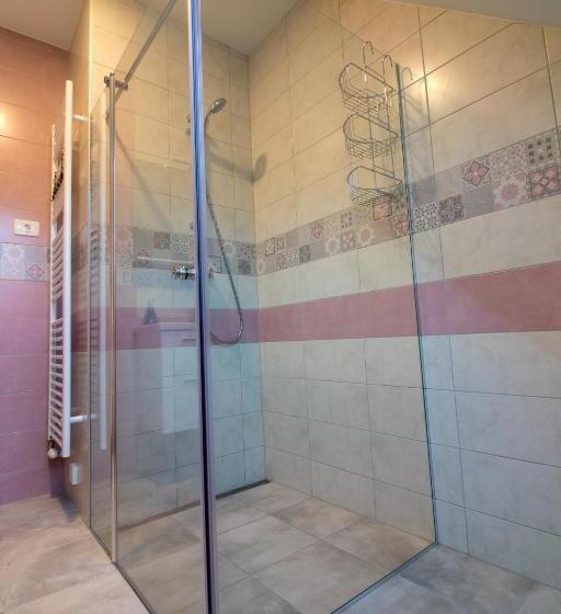 اتاق استاندارد سه تخته با چشم‌انداز باغ, Apartments & Rooms Pr  Skalovc