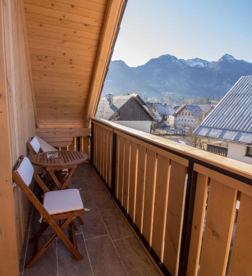 اتاق استاندارد سه تخته با چشمانداز باغ, Apartments & Rooms Pr Skalovc