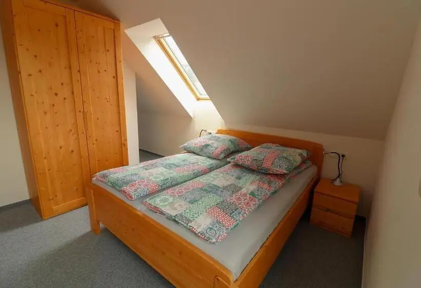 آپارتمان 2 خوابه, Apartments & Rooms Pr  Skalovc