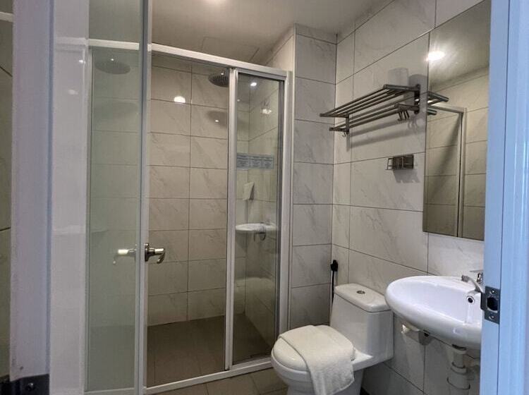 Quarto Superior, Zone Hotels, Telok Panglima Garang