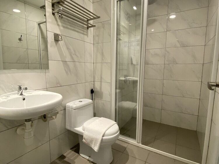 Quarto Superior, Zone Hotels, Telok Panglima Garang