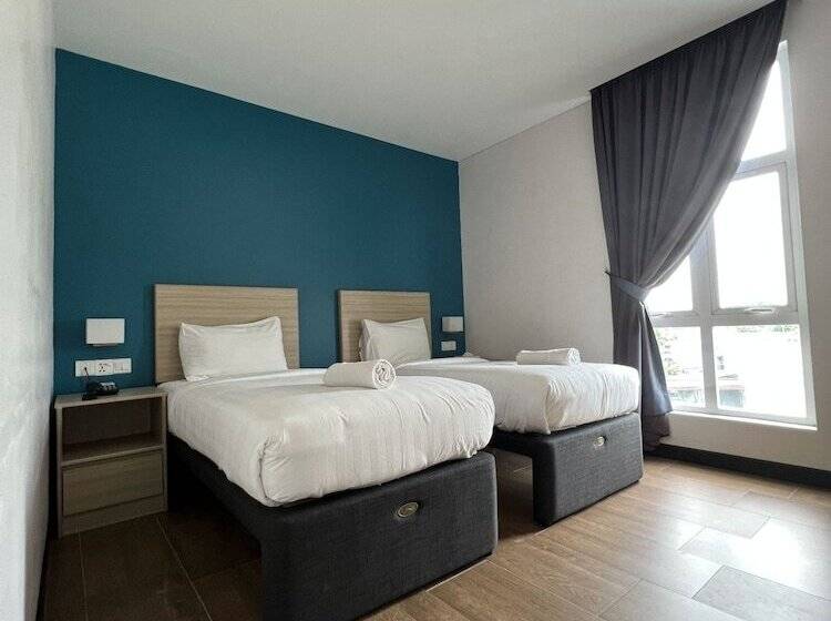 Quarto Deluxe Individual, Zone Hotels, Telok Panglima Garang