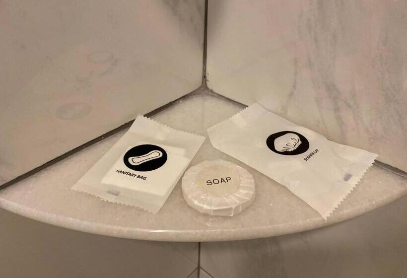 Quarto Deluxe Individual, Zone Hotels, Telok Panglima Garang