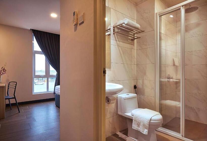 Quarto Premium, Zone Hotels, Telok Panglima Garang