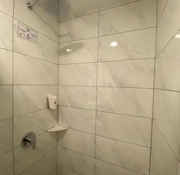 スイート, Zone Hotels, Telok Panglima Garang