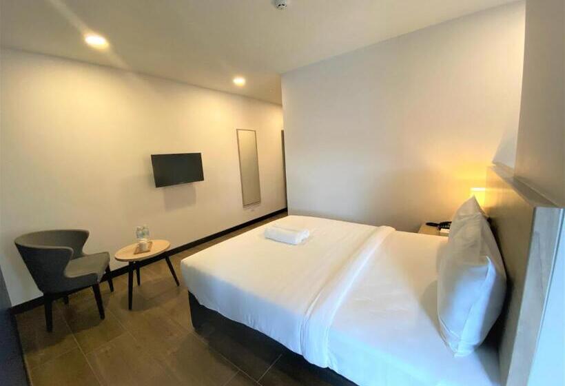 Suíte, Zone Hotels, Telok Panglima Garang