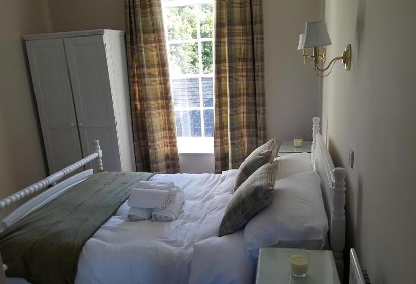 디럭스 룸, Central Bar Guesthouse