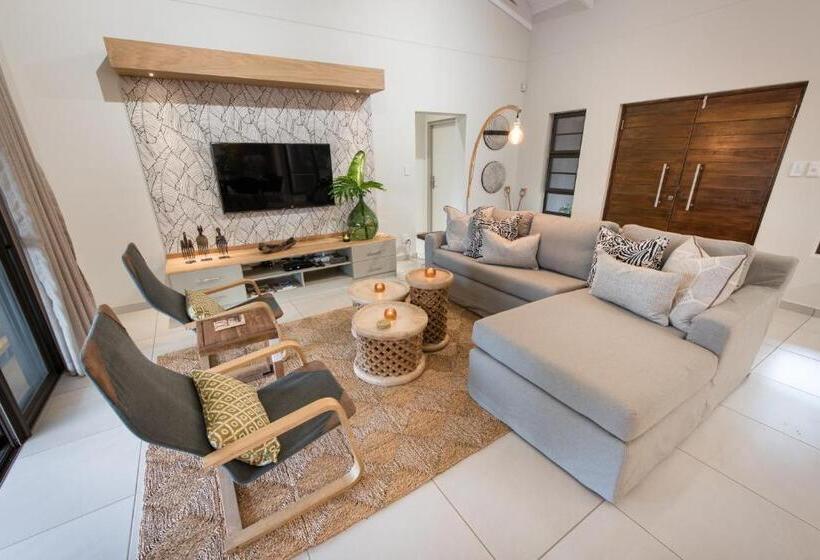 جناح سوبيريور, Bushwillow Private Villa