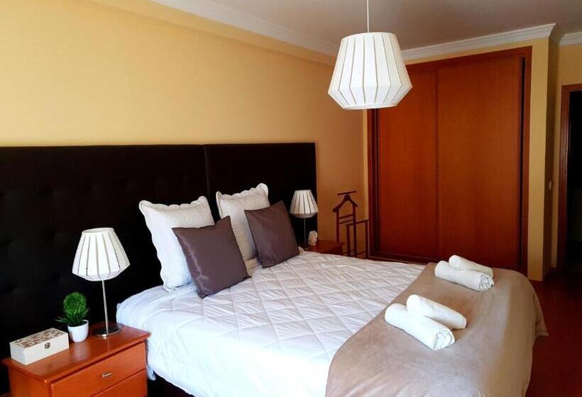 Люкс Повышенной Комфортности, Downtown Guest House