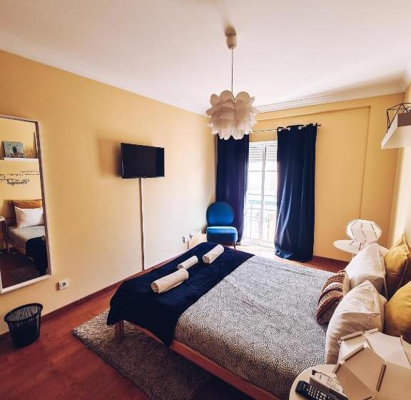 Номер Стандарт с Балконом, Downtown Guest House