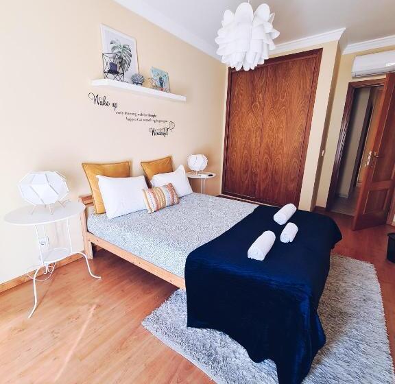 Номер Стандарт с Балконом, Downtown Guest House