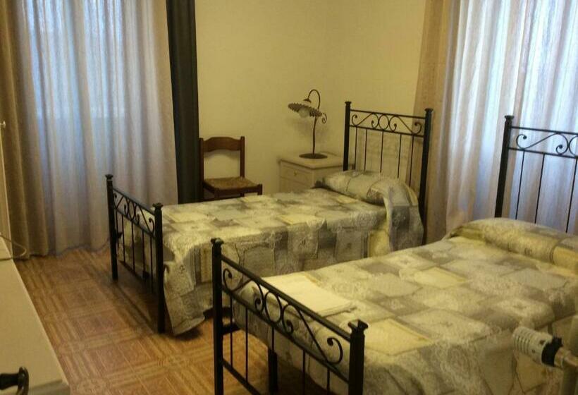 غرفة ديلوكس, Le Rose Di Santina