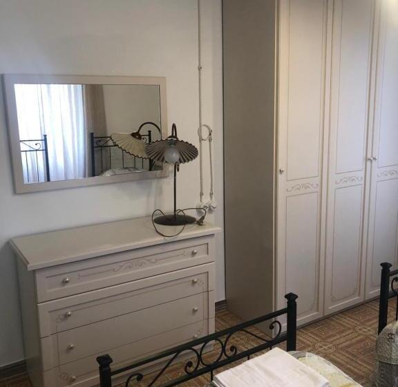 غرفة ديلوكس, Le Rose Di Santina