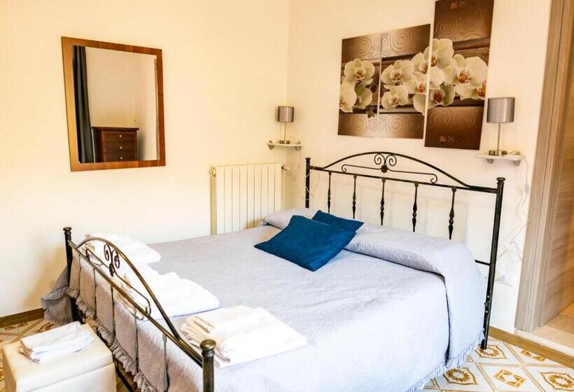 غرفة قياسية ثلاثية, Le Rose Di Santina