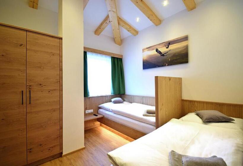 带1个卧室的带阳台的公寓, Waidmannsruh Appartements