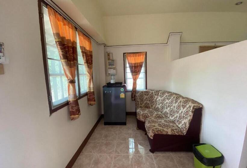 חדר סטנדרט נוף לבריכה, Jj&j Garden