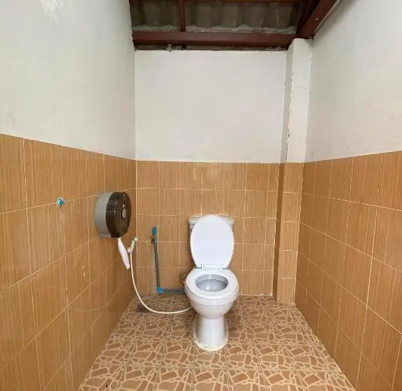 اتاق استاندارد با سرویس بهداشتی مشترک, Jj&j Garden