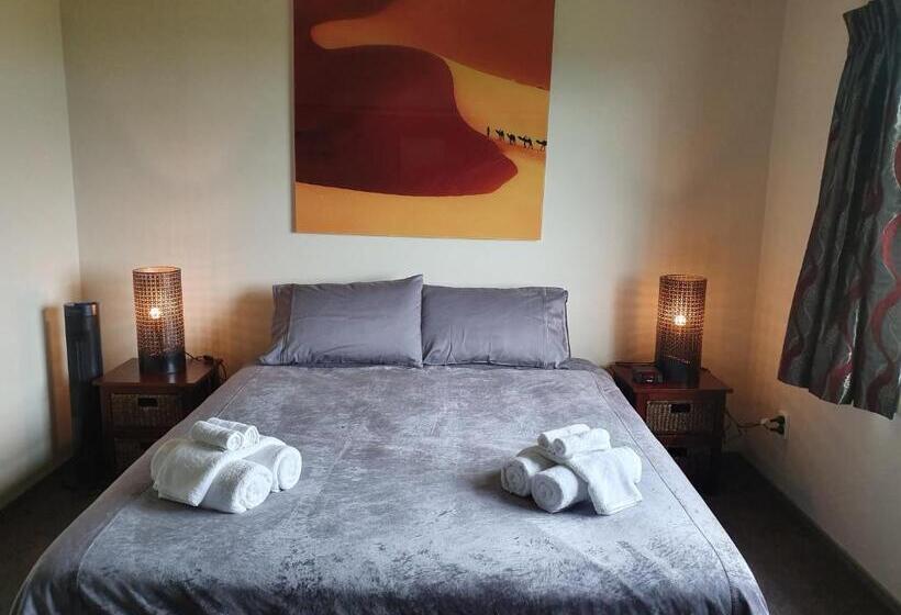 اتاق لوکس با چشمانداز دریا, White House