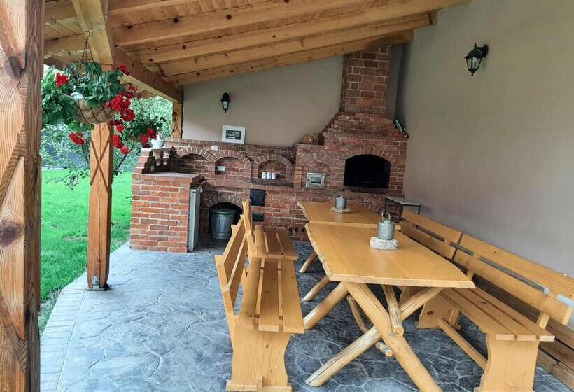 חדר סטנדרט לשלושה, Pensiunea Simona