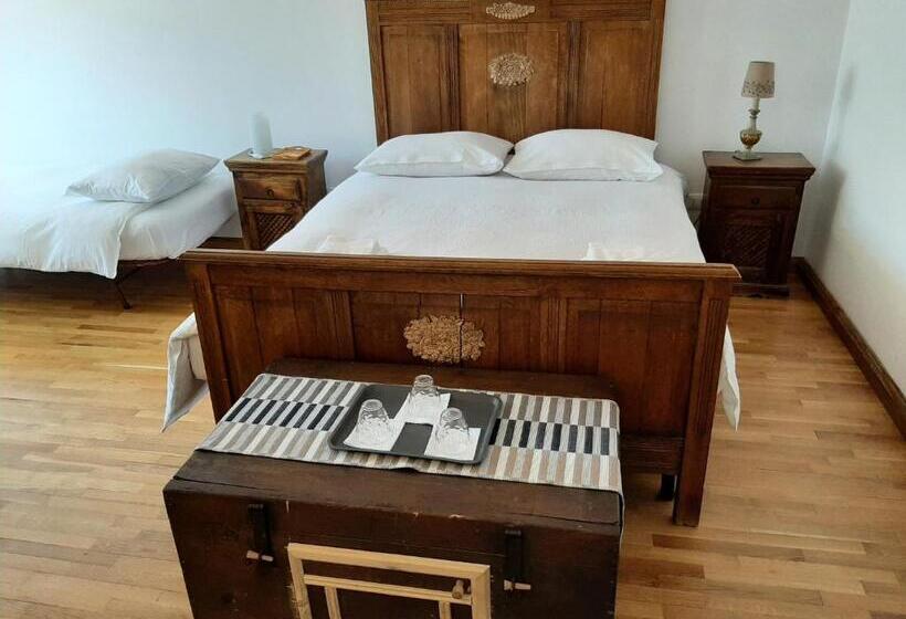 חדר סטנדרט לשלושה, Pensiunea Simona