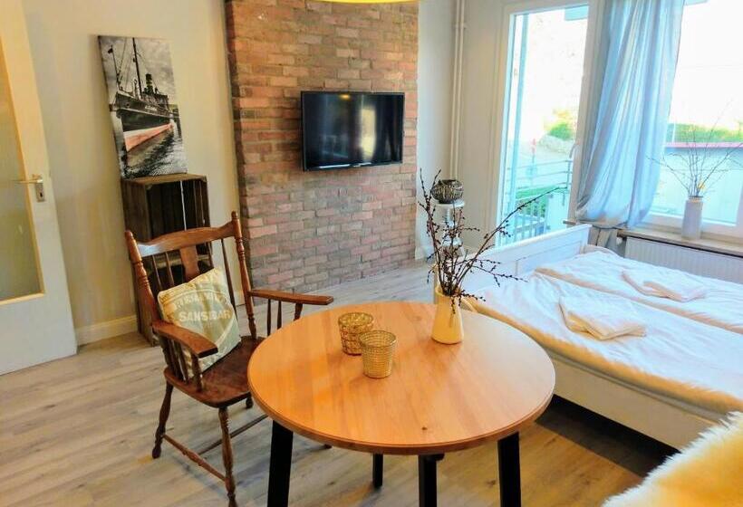 חדר דלוקס עם מרפסת, Apartment Strandkorb