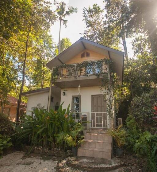 2间卧室的房子, Cozy Huts