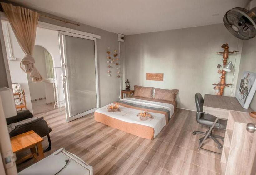 2间卧室的房子, Cozy Huts