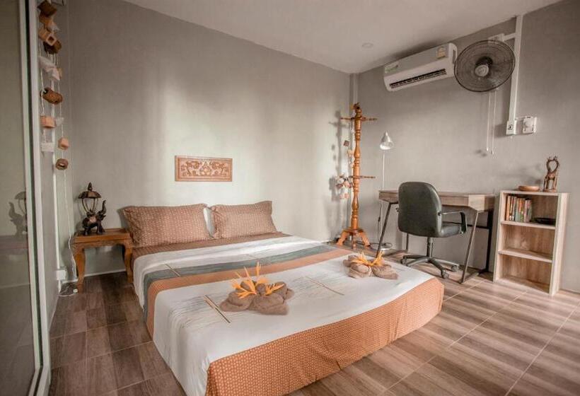 2间卧室的房子, Cozy Huts