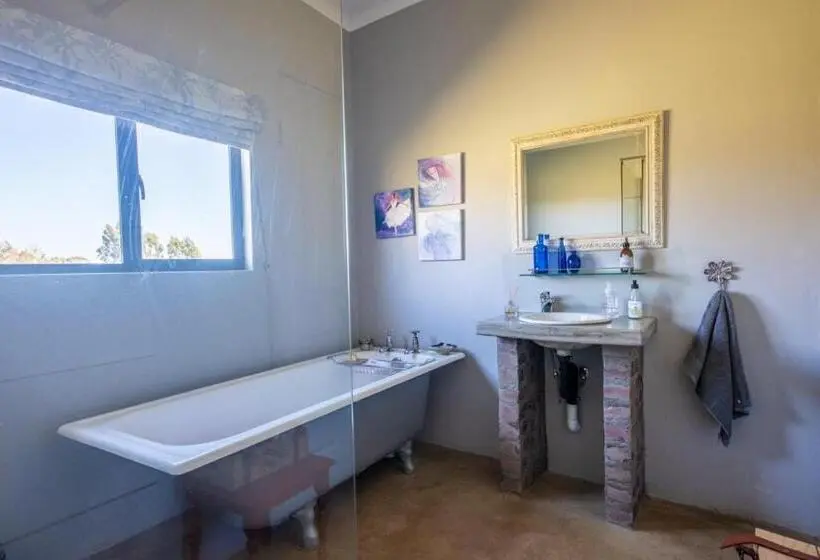 バス共有のスタンダードルーム, Roscommon Guest House