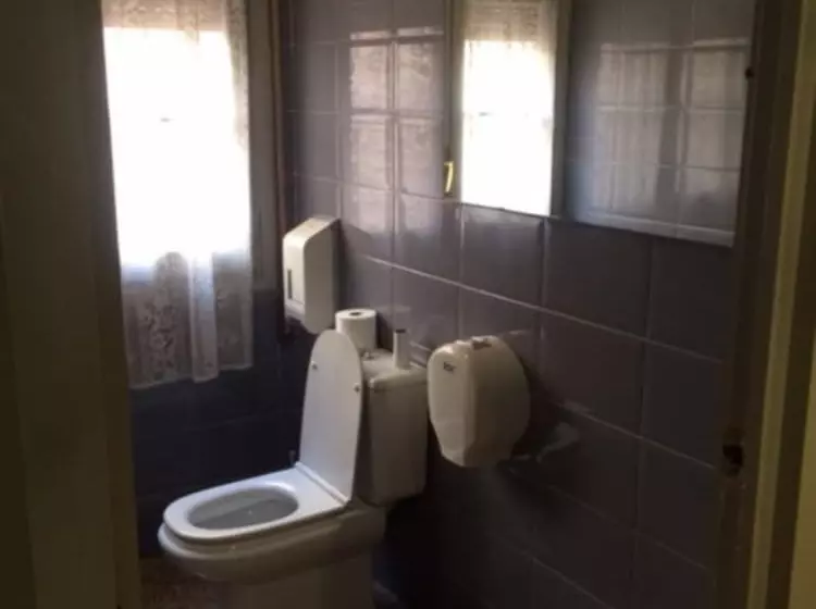 اتاق استاندارد یک نفره, Hostal Restaurante Arasa
