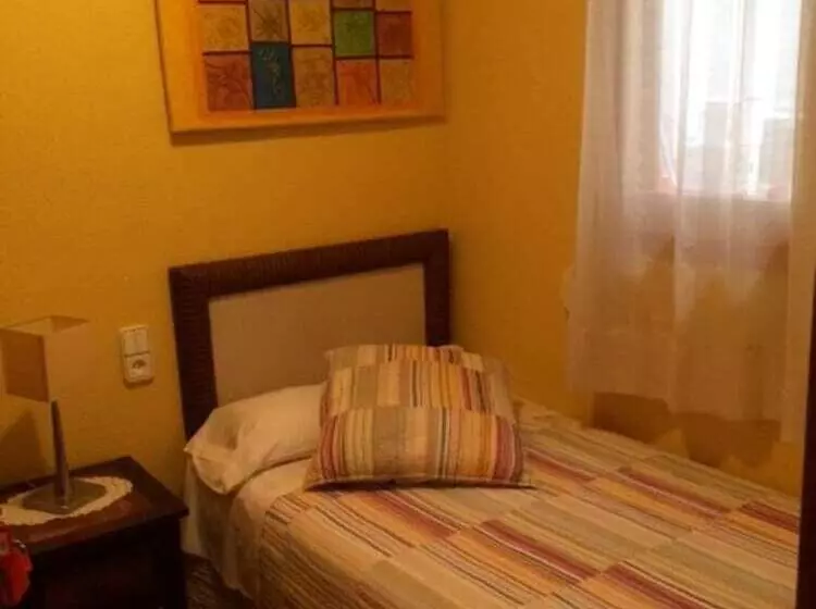 اتاق استاندارد یک نفره, Hostal Restaurante Arasa